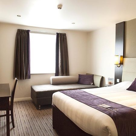 Premier Inn Glasgow Braehead Dış mekan fotoğraf