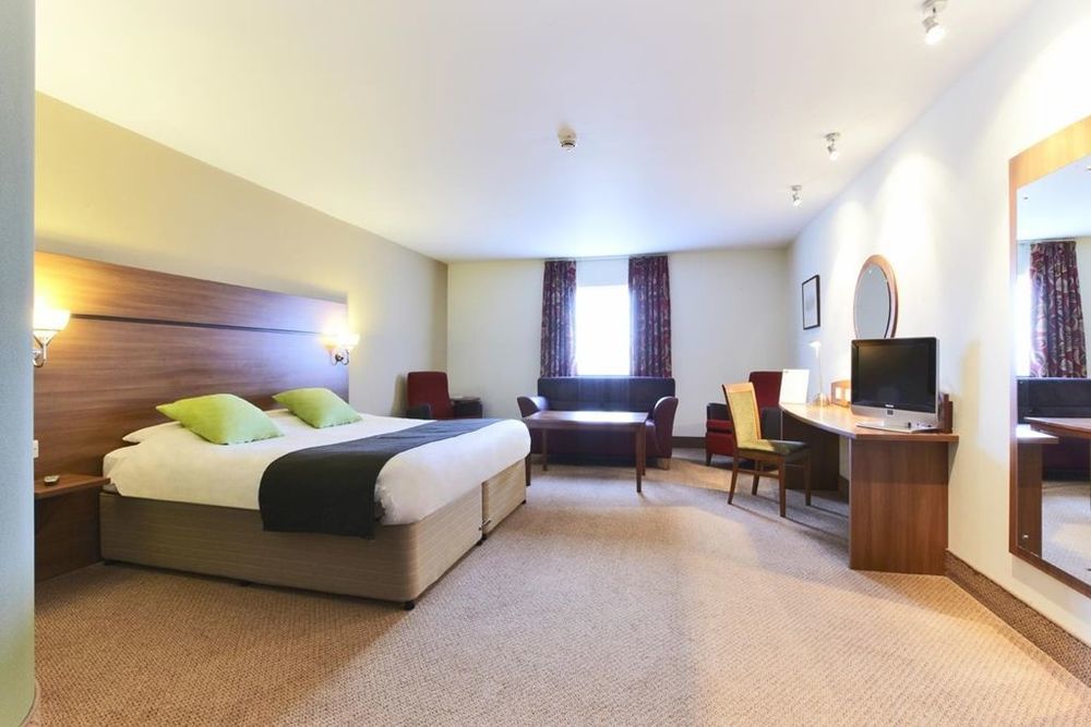 Premier Inn Glasgow Braehead Dış mekan fotoğraf
