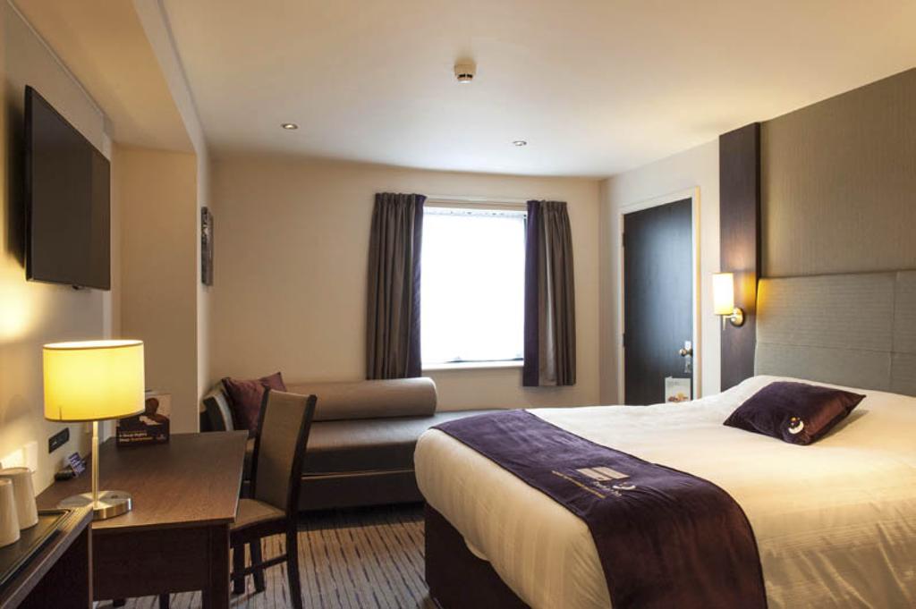 Premier Inn Glasgow Braehead Dış mekan fotoğraf