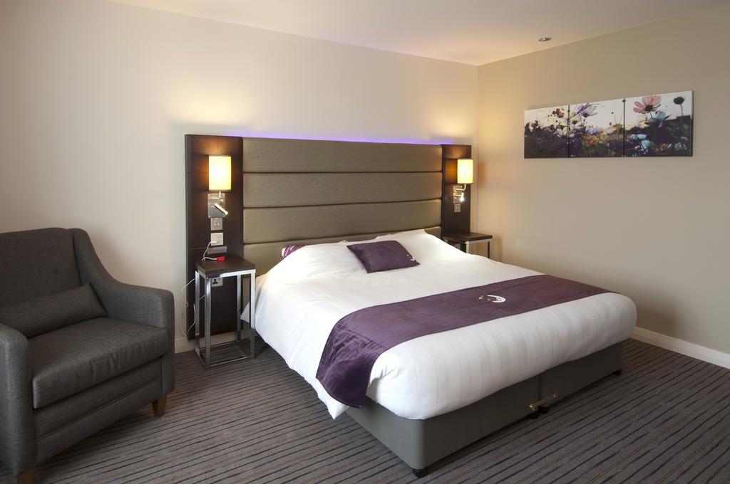 Premier Inn Glasgow Braehead Dış mekan fotoğraf