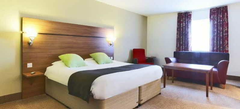 Premier Inn Glasgow Braehead Dış mekan fotoğraf